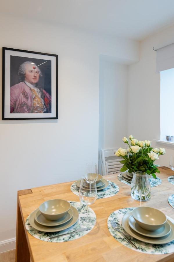 Blairgowrie and Rattray The Pinkish House - 4 Bed Home In The Town Centre מראה חיצוני תמונה