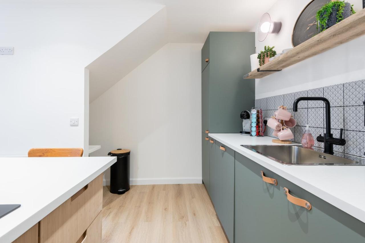 Blairgowrie and Rattray The Pinkish House - 4 Bed Home In The Town Centre מראה חיצוני תמונה