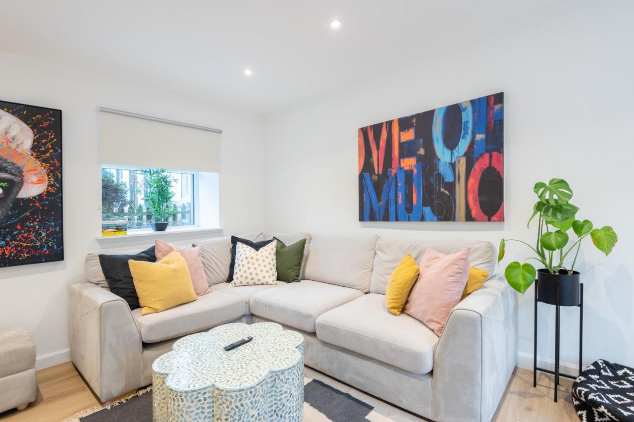 Blairgowrie and Rattray The Pinkish House - 4 Bed Home In The Town Centre מראה חיצוני תמונה