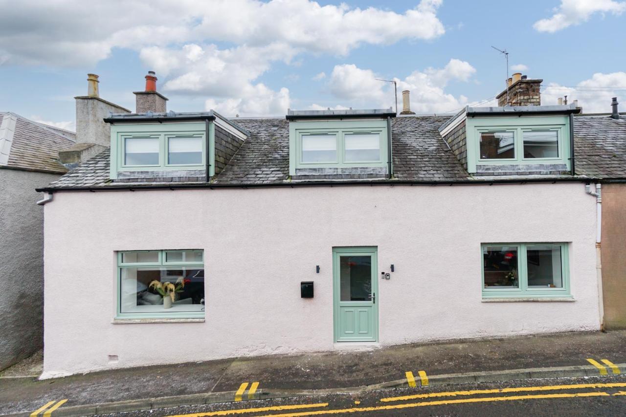 Blairgowrie and Rattray The Pinkish House - 4 Bed Home In The Town Centre מראה חיצוני תמונה
