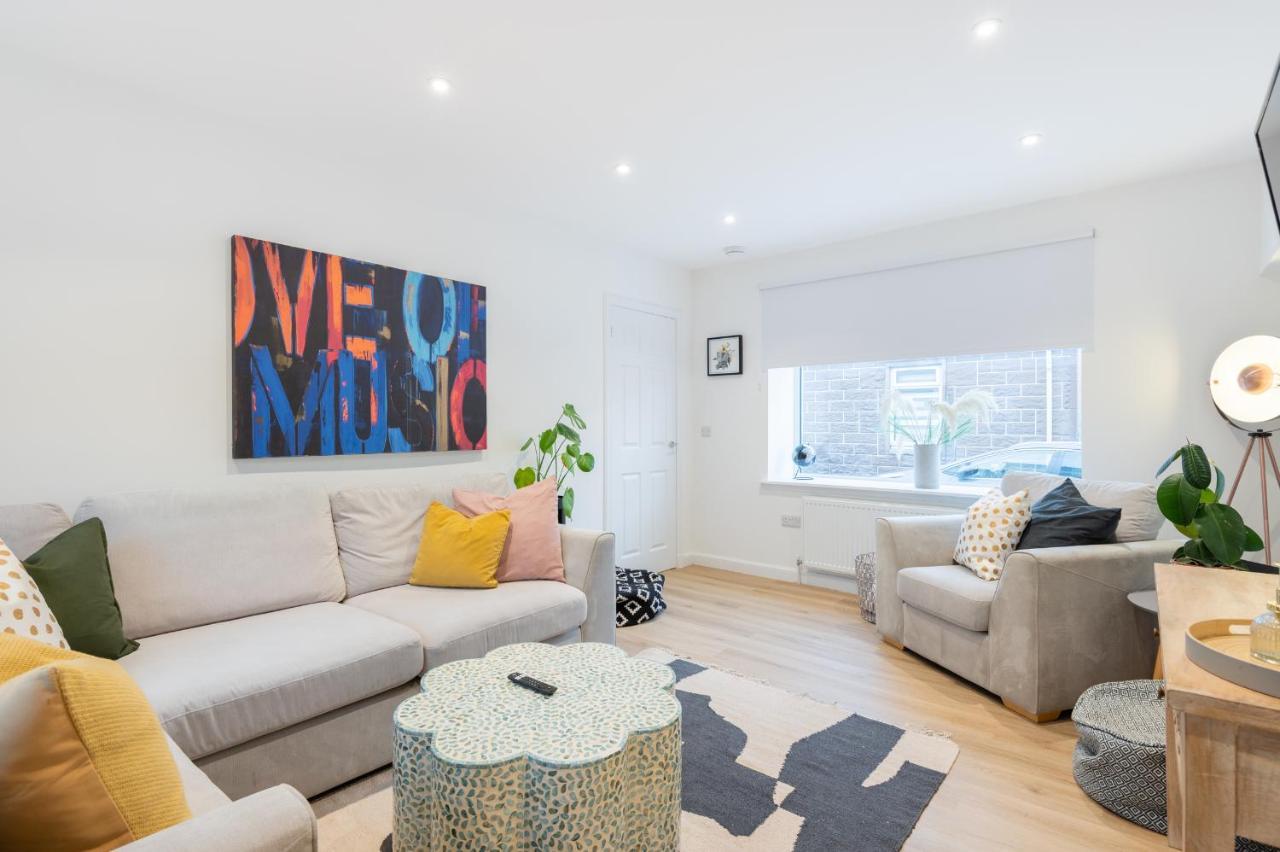 Blairgowrie and Rattray The Pinkish House - 4 Bed Home In The Town Centre מראה חיצוני תמונה